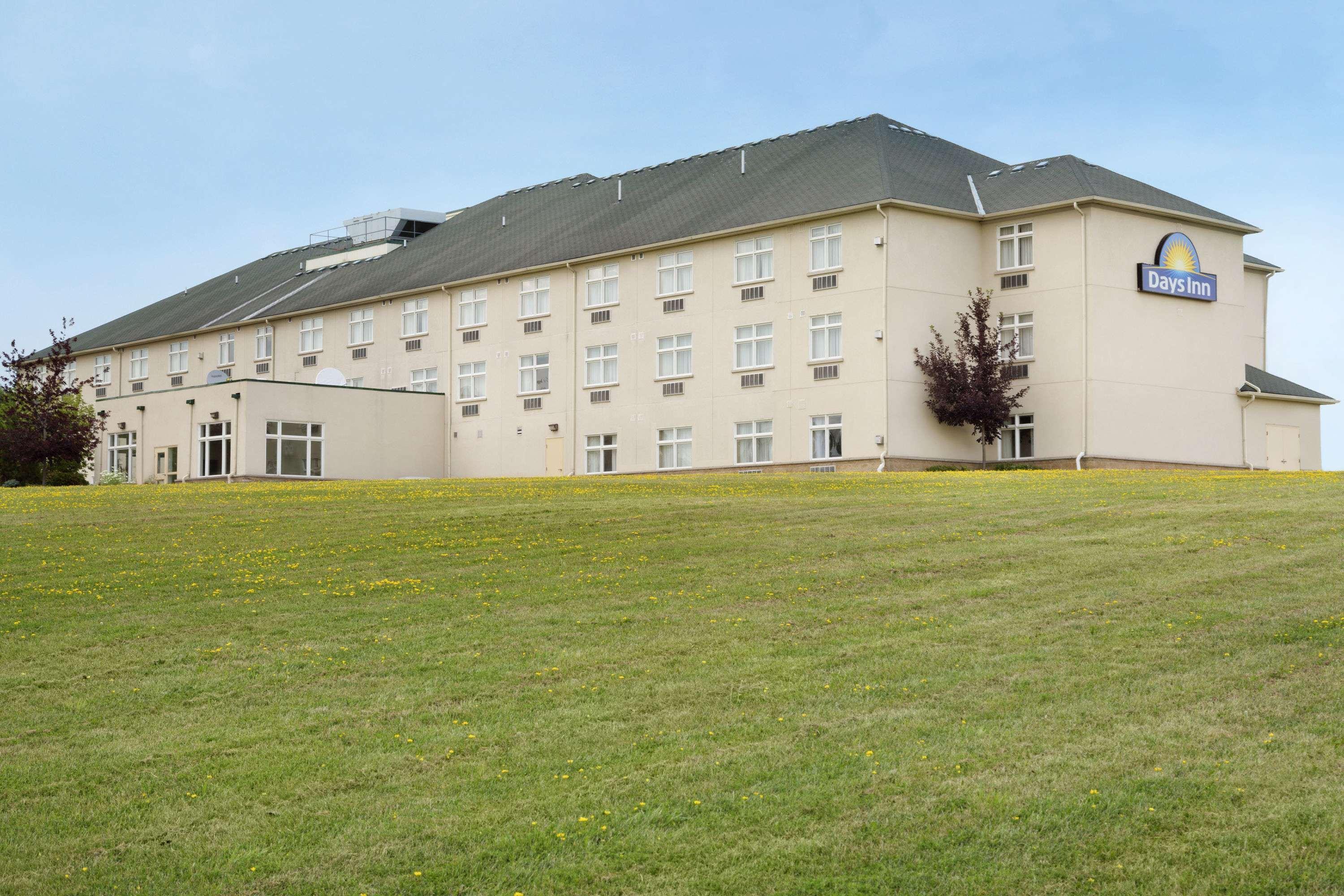 Days Inn By Wyndham Орілья Екстер'єр фото